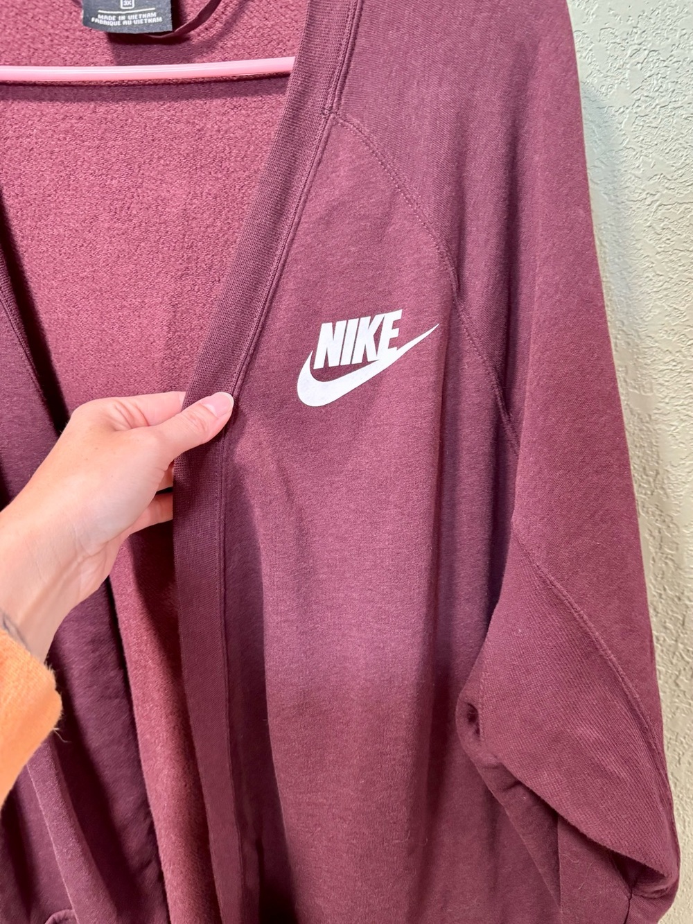 Nike Women's Open-Front Maroon Cardigan with Logo has pockets 3X - Picture 3 of 6